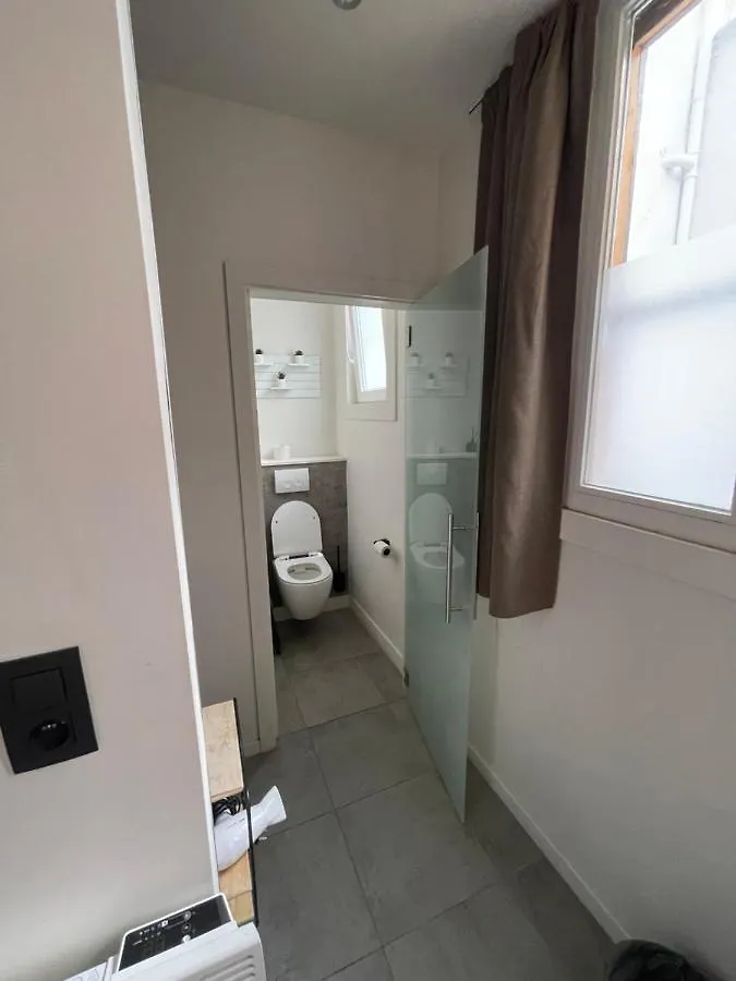 D 28 Hotel Bruges 2*,